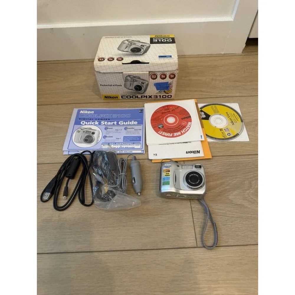 Nikon Coolpix 3100 3.2MP Digital Camera – Boxed – Untested – Complete